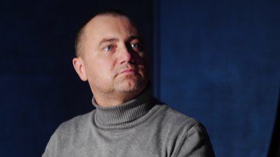 Рівнянин зібрав колекцію з сотень політичних календариків Рівнянин зібрав колекцію з сотень політичних календариків