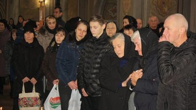 На Закарпатті попрощалися із загиблим захисником Юрієм Фантою На Закарпатті попрощалися із загиблим захисником Юрієм Фантою