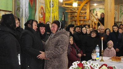 Прощання з полеглим військовим Русланом Капітаном