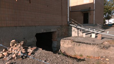 Йдуть до укриття щонайменше 15 хвилин: на Черкащині у ліцеї просять добудувати сховище Йдуть до укриття щонайменше 15 хвилин: на Черкащині у ліцеї просять добудувати сховище