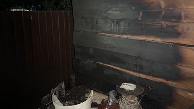 На Закарпатті невідомий підпалив альтанку нардепа від "Слуги народу" На Закарпатті невідомий підпалив альтанку нардепа від "Слуги народу"