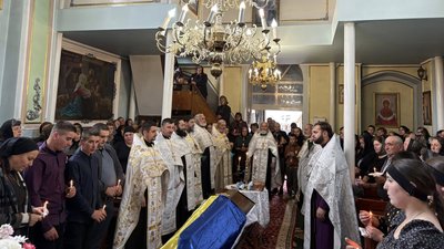 На Закарпатті попрощалися із полеглим захисником Юрієм Савулою На Закарпатті попрощалися із полеглим захисником Юрієм Савулою