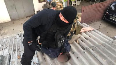 Чотирьох одеситів підозрюють у серії розбійних нападів та катуванні людей
