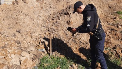 Кладовище першопоселенців. На Миколаївщині під час будівництва супермаркету знайшли людські рештки