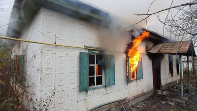 На Полтавщині під час пожеж загинули двоє людей
