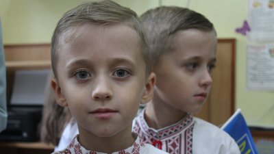 У Чернівцях у першому класі ліцею навчатимуться четверо пар близнят