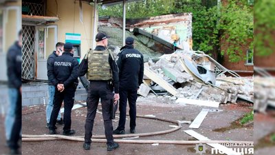 У приміщенні банку на вулиці Івана Мазепи у Чернігові стався вибух У приміщенні банку на вулиці Івана Мазепи у Чернігові стався вибух