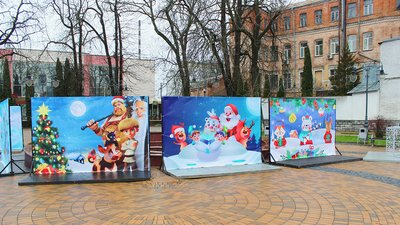 Свято наближається: як прикрасили Вінницю ФОТОРЕПОРТАЖ
