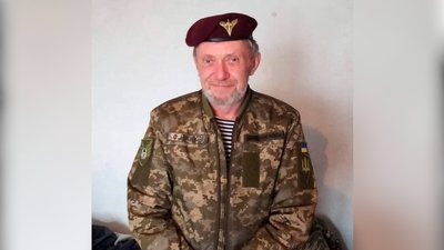 Попрощалися з чотирма бійцями: двоє загинули під час авіаудару росіян на Чернігівщині, а ще двоє на Донеччині