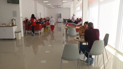 За день у центрі плазми можуть прийняти до 100 донорів. Нині ж приходять лише 15-20 бажаючих.