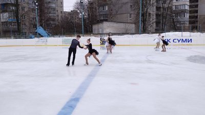 Фігуристки із Сум їдуть на турнір "Poltava Cup-2022" Фігуристки із Сум їдуть на турнір "Poltava Cup-2022"