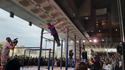 Чемпіонат з воркауту в Харкові: хто став переможцем — фоторепортаж Чемпіонат з воркауту в Харкові: хто став переможцем — фоторепортаж