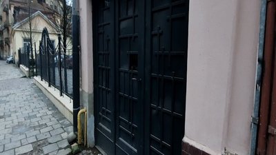 5 кольорових брам, які відновили у Львові у 2020 році 5 кольорових брам, які відновили у Львові у 2020 році