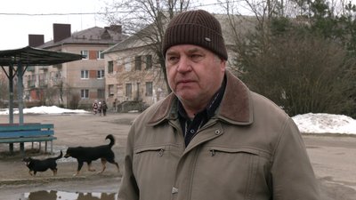 На Рівненщині люди скаржаться на завод та заявляють про шкідливі викиди На Рівненщині люди скаржаться на завод та заявляють про шкідливі викиди