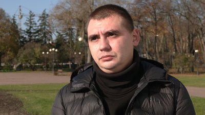 На Чернігівщині попрощалися з двома захисниками України На Чернігівщині попрощалися з двома захисниками України