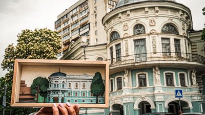 Музей, костел, "Я чекаю, бо кохаю": майстриня створює міні-фігурки сумських місць