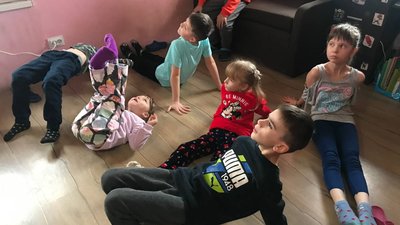 Родина на Тернопільщині виховує 14 дітей, з них 13 – з інвалідністю Родина на Тернопільщині виховує 14 дітей, з них 13 – з інвалідністю