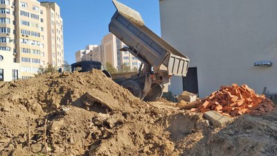 У Луцьку замінюють 800 метрів труби на магістральному водогоні. Коли завершать роботи У Луцьку замінюють 800 метрів труби на магістральному водогоні. Коли завершать роботи