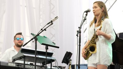 Альт і сопрано саксофоністка, флейтистка, композиторка Марта Вайдзик Альт і сопрано саксофоністка, флейтистка, композиторка Марта Вайдзик