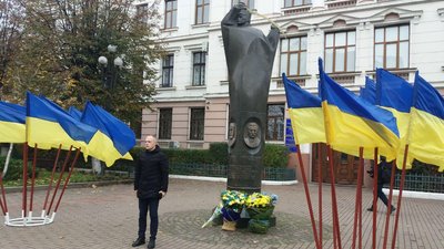 В Івано-Франківську вшанували 102 річницю Листопадового зриву В Івано-Франківську вшанували 102 річницю Листопадового зриву