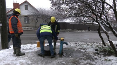 Вуличні колонки у Рівному: як їх перевіряють та де вони знаходяться