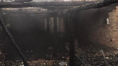 У селі Кам'янське у пожежі згоріли 80 тонн зерна/ДСНС Закарпатської області У селі Кам'янське у пожежі згоріли 80 тонн зерна/ДСНС Закарпатської області
