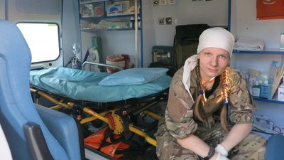 “Найважче — залишатися в тилу”. Історія дніпровської медичної волонтерки