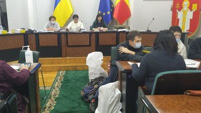 Люди втомлені: протоколи шести дільниць у Луцьку відправили на доопрацювання