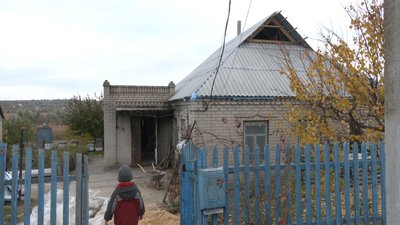 Переселенці з села Степове пережили окупацію та пожежу у новій домівці