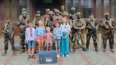 На Івано-Франківщині 11-річні діти придбали Starlink для українських військових