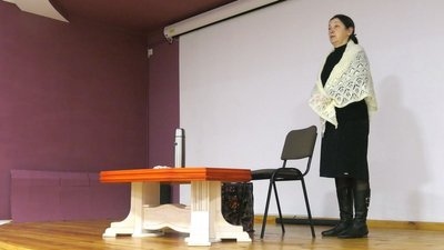 На Сумщині підготували документальну виставу про спогади переселенців На Сумщині підготували документальну виставу про спогади переселенців