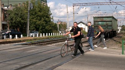 Інцидент на переїзді у Рівному. Подробиці від колег залізничника. Інцидент на переїзді у Рівному. Подробиці від колег залізничника.