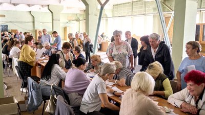 «Черги з ночі». Як сумчани оформлюють «Зимову підтримку»