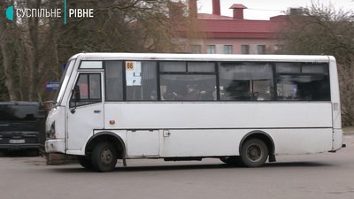 Неповнолітній викрадач маршруток: подробиці інциденту та позиція мами Неповнолітній викрадач маршруток: подробиці інциденту та позиція мами