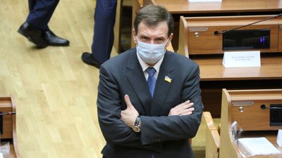 Перша сесія нової Одеської облради: депутати заблокували трибуну Перша сесія нової Одеської облради: депутати заблокували трибуну