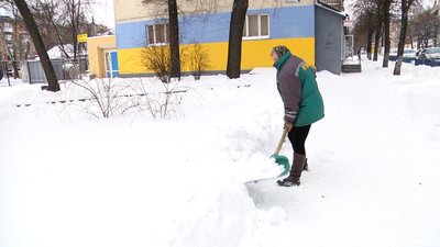 Дороги та тротуари в Житомирі мають почистити до кінця дня Дороги та тротуари в Житомирі мають почистити до кінця дня