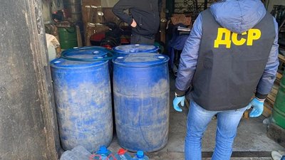 У Запоріжжі вилучили з незаконного обороту спирт на суму 110 тисяч гривень