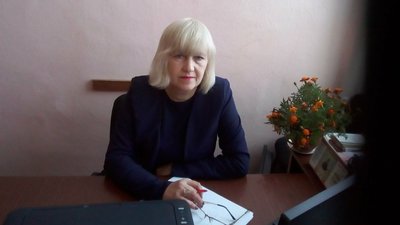 У громаді на Житомирщині організували виставку-продаж малюнків семикласниці Софії Давидової: збирають гроші для ЗСУ У громаді на Житомирщині організували виставку-продаж малюнків семикласниці Софії Давидової: збирають гроші для ЗСУ