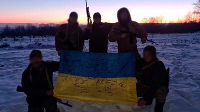 Військовослужбовці на фронті Військовослужбовці на фронті