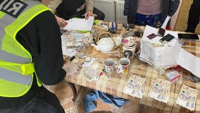 Переробляв та продавав вогнепальну зброю: на Житомирщині підорюють жителя Харківщини
