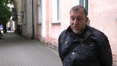 У Снятині на Франківщині демонтували з дороги 200-літні єврейські надгробки