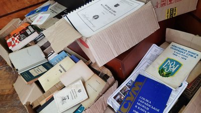 Тернопільський музей отримав книжки про українську діаспору