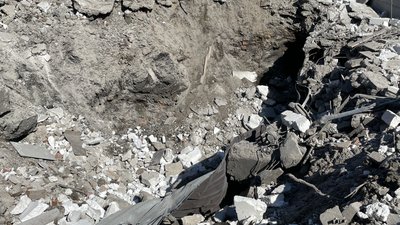 Російська армія поцілила в колишню меблеву фабрику в Харкові — наслідки обстрілу Російська армія поцілила в колишню меблеву фабрику в Харкові — наслідки обстрілу