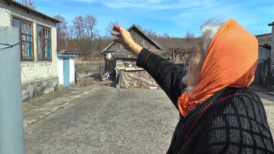 пошкоджений будинок обстріли деокупація селище Ярова життя люди Лиманська громада Донецька область пошкоджений будинок обстріли деокупація селище Ярова життя люди Лиманська громада Донецька область