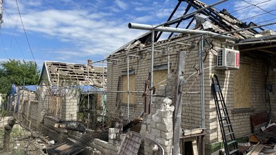 "Моїй хаті дісталося найбільше, бо пожежа була": херсонці про наслідки російських обстрілів