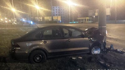 У ДТП на "Луцькому кільці" в Рівному травмувалися дві людини У ДТП на "Луцькому кільці" в Рівному травмувалися дві людини