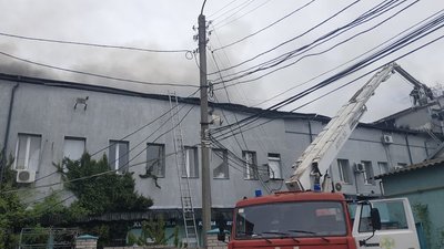 Пожежа у Вінниці: горить офісне приміщення Пожежа у Вінниці: горить офісне приміщення