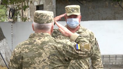Перші із осіннього призову: 42 строковика з Херсонщини поповнили лави ЗСУ Перші із осіннього призову: 42 строковика з Херсонщини поповнили лави ЗСУ