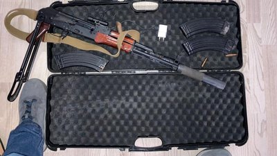 "Обмінювали валюту та гривні на рублі". На Сумщині двох чоловіків підозрюють у передачі грошей військовому РФ "Обмінювали валюту та гривні на рублі". На Сумщині двох чоловіків підозрюють у передачі грошей військовому РФ