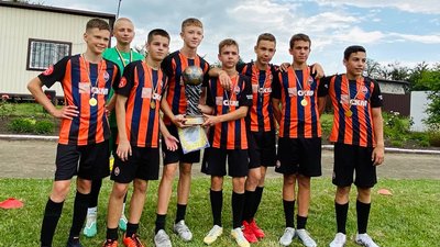 У Покровську до Дня батька провели футбольні змагання